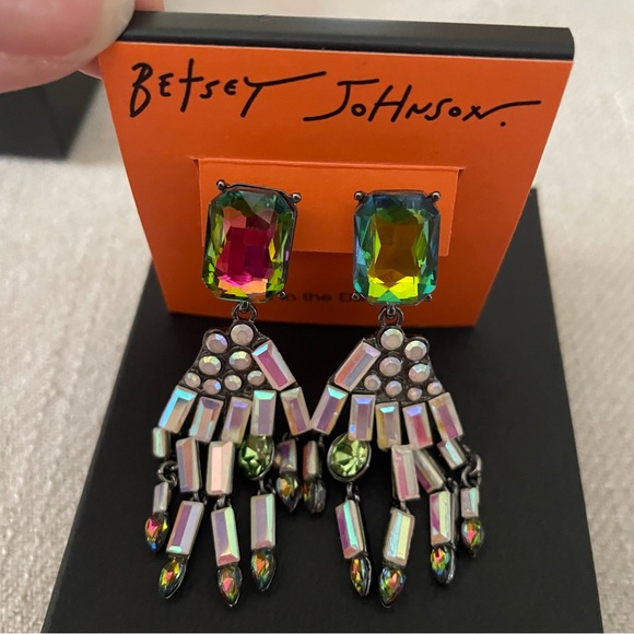 BETSEY JOHNSON Halloween Ghoul Friends hand drop Skeleton Hands earrings NWT - Picture 3 of 6